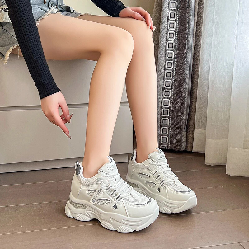 Pantofi la modă și ocazional pentru tată, 2024, cu talpă groasă, plasă, respirabil, înălțime interioară, pantofi albi, pantofi vulcanizați, pantofi de mujer