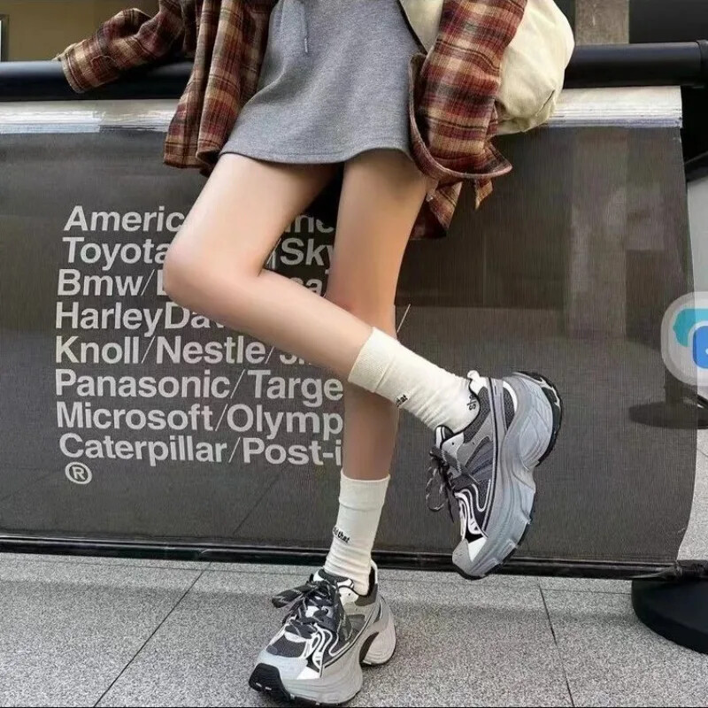 Pantofi de damă de marcă 2024 Pantofi vulcanizați de damă cu șireturi, asortarea culorilor la modă, Reducere caldă, cu vârf rotund, cu plasă, cu platformă, pantofi sport