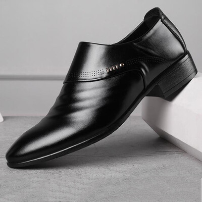 Férfi ruha Cipők Alkalmi divat Férfi Férfi Party tornacipők Nagy méretű Slip fekete bőr Loafer Sapato Social Masculino olasz cipő