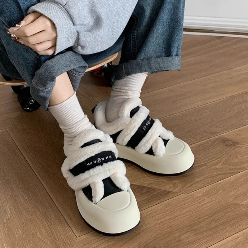 Téli vulkanizált cipők női tornacipők csúszásmentes plusz bársony női pamut cipők melegen eladó meleg női alkalmi sportcipők