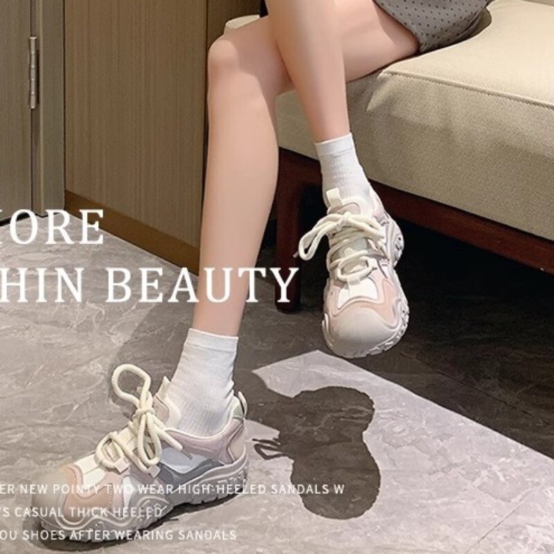 Tenisice Ženske debele potplate 2024. Jesen/zima Nova korejska verzija Moda u fakultetskom stilu Studentska neklizajuća sportska obuća na vezanje