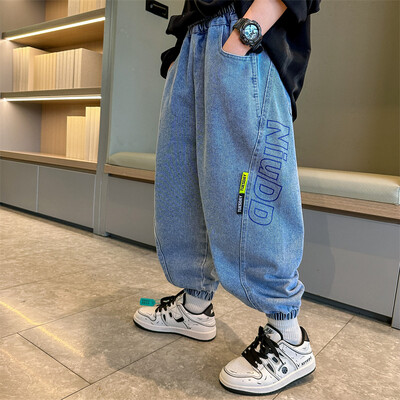 Fiú farmernadrág, 2024. tavasz, új, bő nadrág farmer, gyermek, jóképű őszi rajzfilmnadrág 2 3 4 5 6 7 8 9 10 11 12 13 14 év