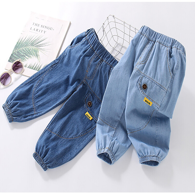 2024 tavaszi és őszi fiúdivat Alkalmi íves kombinált nadrágok Szúnyogálló nadrágok/farmerek 1-6 éves korig