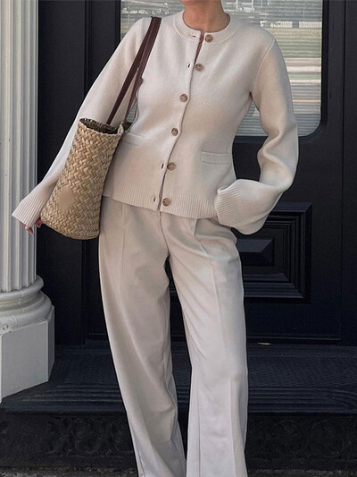 Elegante gri pentru femei cardigan cu gât rotund la modă cu buton auriu cu mâneci lungi pulover cald 2024 șic toamna femeie casual streetwear