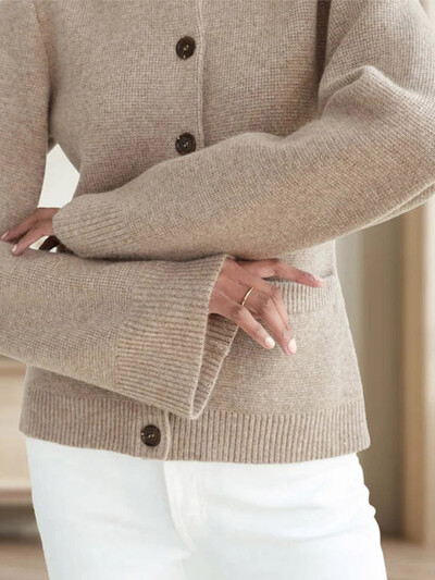 Elegante gri pentru femei cardigan cu gât rotund la modă cu buton auriu cu mâneci lungi pulover cald 2024 șic toamna femeie casual streetwear