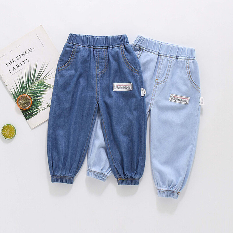 2024 tavaszi és őszi fiúdivat alkalmi címke Lámpás nadrágok Szúnyogálló nadrágok/farmerek 1-6 éves korig