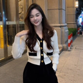 Női kötött meleg kabát V-nyakú, színben passzoló kis illatos stílusú, finom temperamentumú kötött hosszú ujjú kardigán kabát