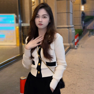 Női kötött meleg kabát V-nyakú, színben passzoló kis illatos stílusú, finom temperamentumú kötött hosszú ujjú kardigán kabát