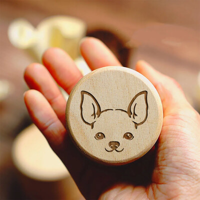 Kutyanyomott, fából faragott kutyaszőrszőr emlékdoboz, fogak mentése kisállat fogak tárolódoboza elveszett kisállat urna emlékére ajándék kutyabarátoknak