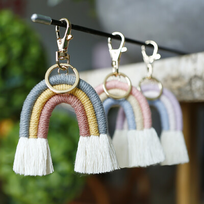 Bohemia Rainbow Tassels Keychains Ръчно изработено тъкане Аксесоар за окачване на кола Ключодържател за жени Чанти Ключодържател Декорация на дома Подарък