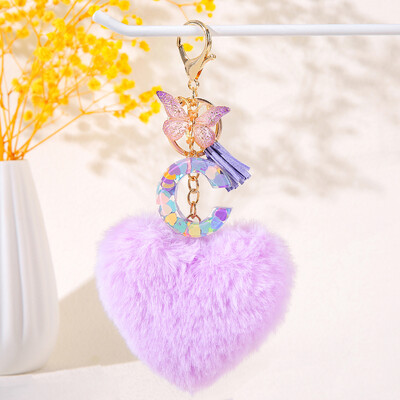 Pom pom în formă de inimă violet Breloc inițial cu paiete Breloc inimă cu 26 de litere pandantiv pentru geantă cuplu de studenți pentru bărbați și femei