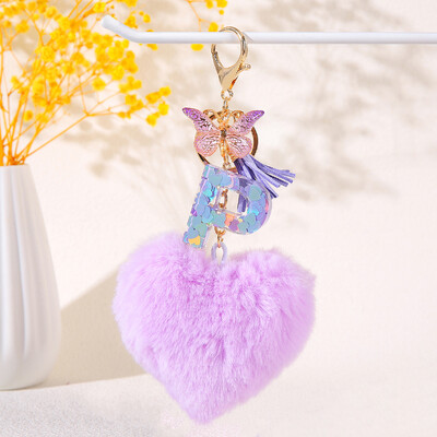 Pom pom în formă de inimă violet Breloc inițial cu paiete Breloc inimă cu 26 de litere pandantiv pentru geantă cuplu de studenți pentru bărbați și femei