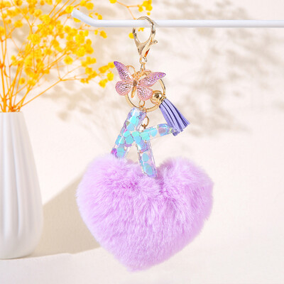 Pom pom în formă de inimă violet Breloc inițial cu paiete Breloc inimă cu 26 de litere pandantiv pentru geantă cuplu de studenți pentru bărbați și femei