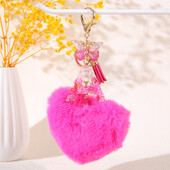 Szív alakú szőrgolyó kezdő kulcstartó Pillangó nagybetűs medál Kulcstartó Kulcstartó Női pénztárca Kézitáska kiegészítők