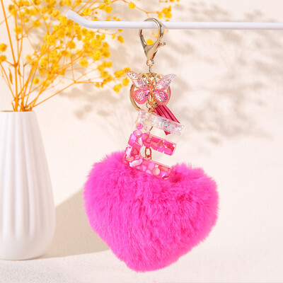 Szív alakú szőrgolyó kezdő kulcstartó Pillangó nagybetűs medál Kulcstartó Kulcstartó Női pénztárca Kézitáska kiegészítők