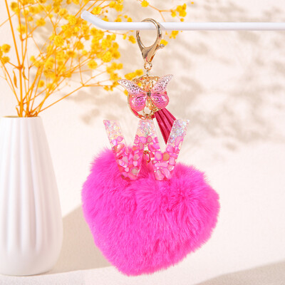 Szív alakú szőrgolyó kezdő kulcstartó Pillangó nagybetűs medál Kulcstartó Kulcstartó Női pénztárca Kézitáska kiegészítők