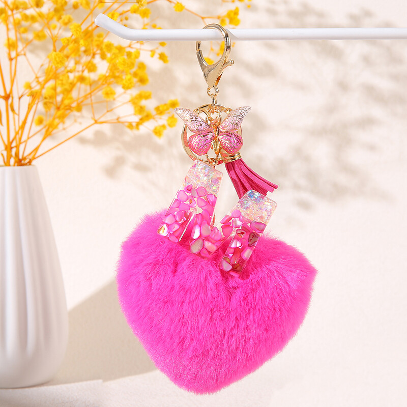Szív alakú szőrgolyó kezdő kulcstartó Pillangó nagybetűs medál Kulcstartó Kulcstartó Női pénztárca Kézitáska kiegészítők