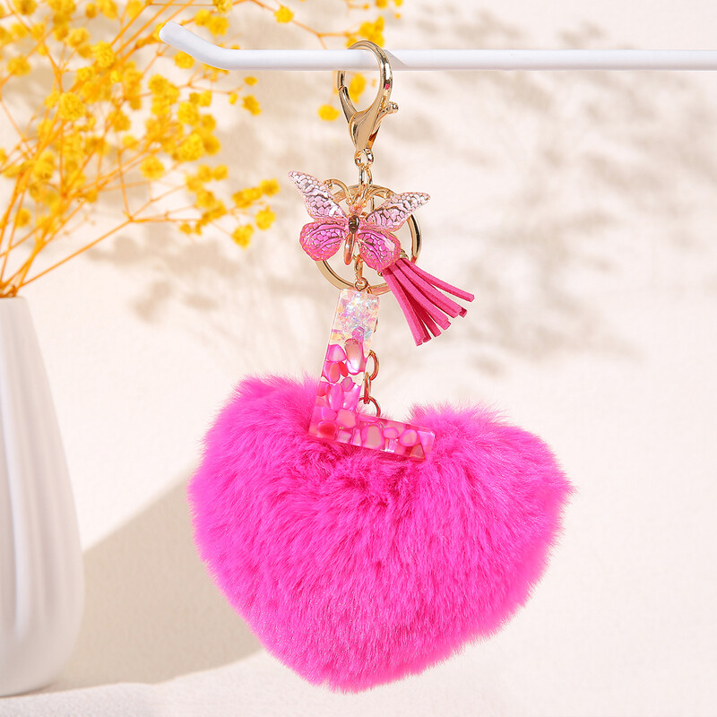 Szív alakú szőrgolyó kezdő kulcstartó Pillangó nagybetűs medál Kulcstartó Kulcstartó Női pénztárca Kézitáska kiegészítők