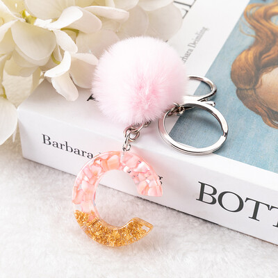 1vnt Pink Pompom Letter Raktų pakabukas Anglų abėcėlės raktų pakabukas su Puffer Ball Glitter Gradient Resin Automobilinio veidrodžio rankinės pakabukai
