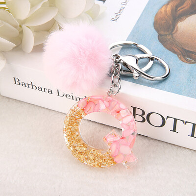 1vnt Pink Pompom Letter Raktų pakabukas Anglų abėcėlės raktų pakabukas su Puffer Ball Glitter Gradient Resin Automobilinio veidrodžio rankinės pakabukai
