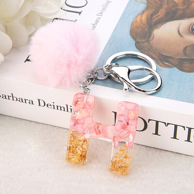 1vnt Pink Pompom Letter Raktų pakabukas Anglų abėcėlės raktų pakabukas su Puffer Ball Glitter Gradient Resin Automobilinio veidrodžio rankinės pakabukai