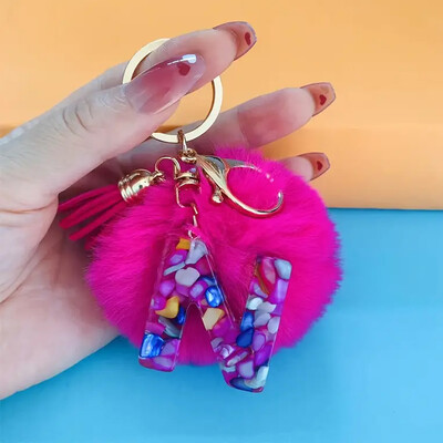 Aranyos divatos kezdőbetűs betűs bűbáj kulcstartók rózsapiros pomponnal, bojt fogantyús medálos kulcstartók Női pénztárca Táska kulcstartozékok