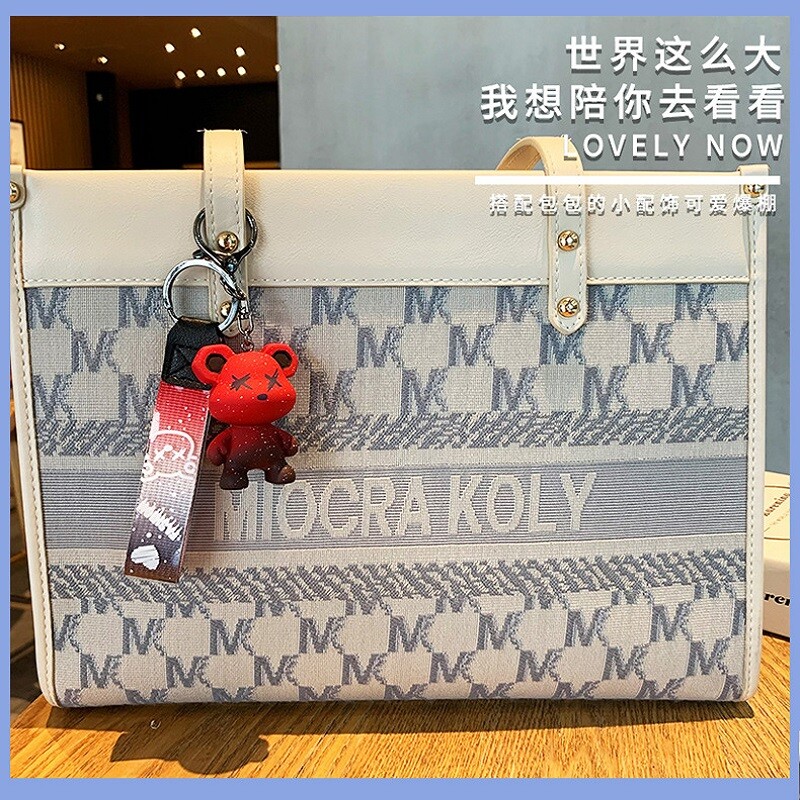 Breloc cu urs drăguț cu cureaua Cel mai bun breloc pentru chei de mașină geanta cu animale rucsac Breloc cu pandantiv cu farmec cadou pentru prieten