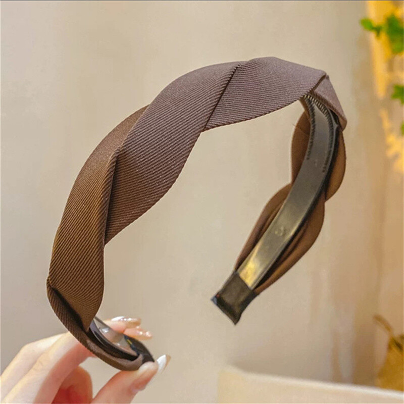 Moteriškas galvos apdangalas, pintas ruoželinio audinio galvos apdangalas merginoms, skirtas apsipirkti veido prausimuisi galvos lankeliu, neslystantis dantytas plaukų dirželis jai