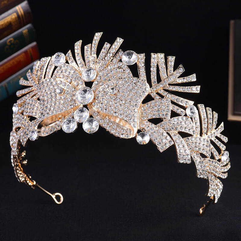 Coroană pentru femei Coroană de cristal Din aliaj metalic Tiara de nuntă de mireasă Pentru petrecere Bijuterii Accesorii pentru păr de înaltă calitate