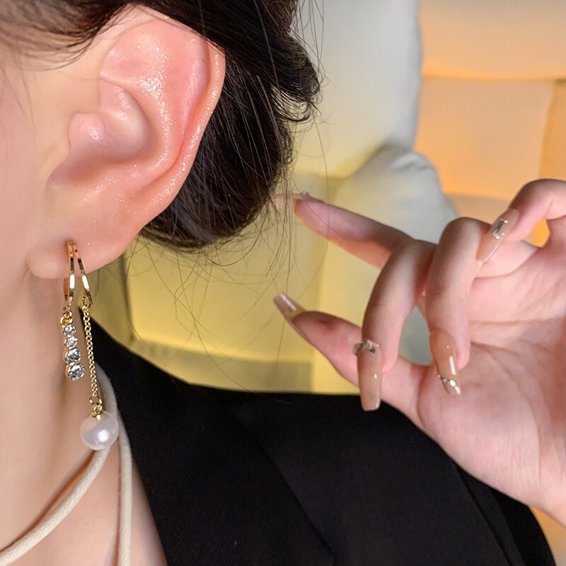 2024 Cercei cu pandantiv cu perle, cu lanț de metal, cu design de modă, pentru femei și fete, accesorii pentru temperament, bijuterii pentru petrecerea de nuntă