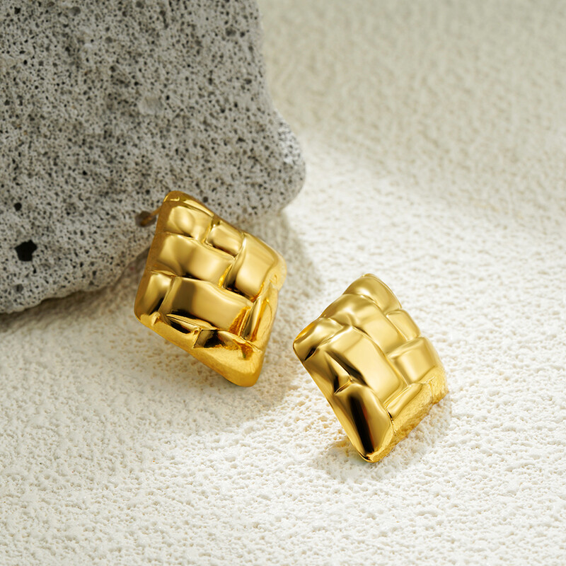 Cercei aurii din oțel inoxidabil cu țesătură în formă de inimă la modă pentru cercei cu șuruburi vintage franceze pentru femei Bijuterii noi