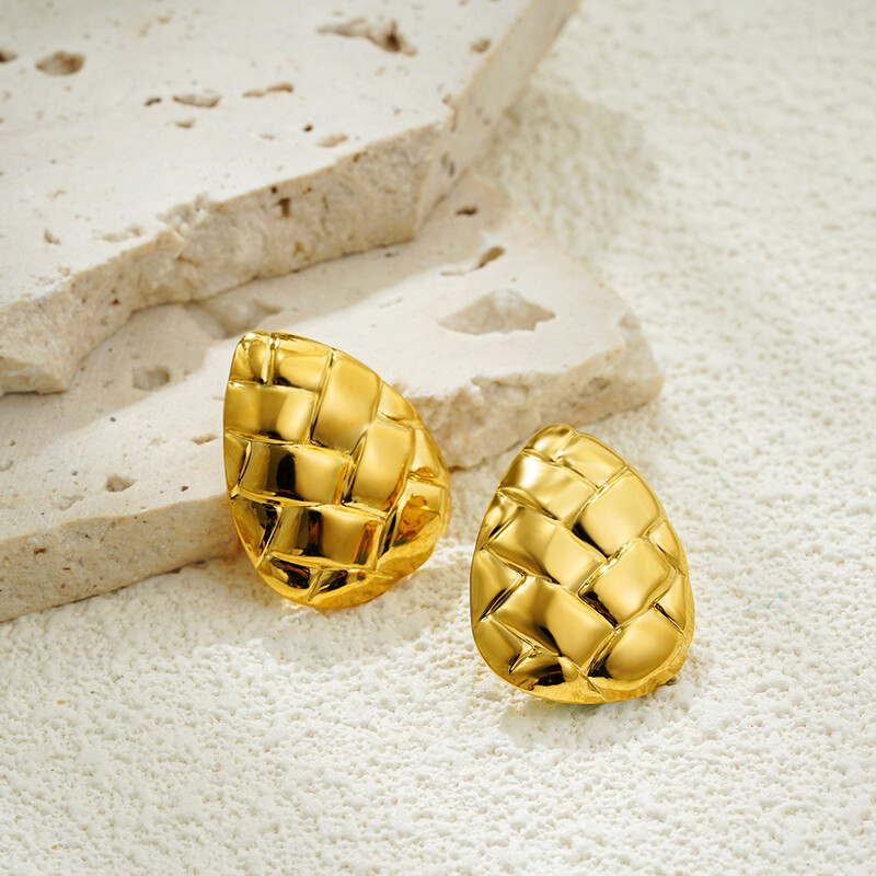 Cercei aurii din oțel inoxidabil cu țesătură în formă de inimă la modă pentru cercei cu șuruburi vintage franceze pentru femei Bijuterii noi