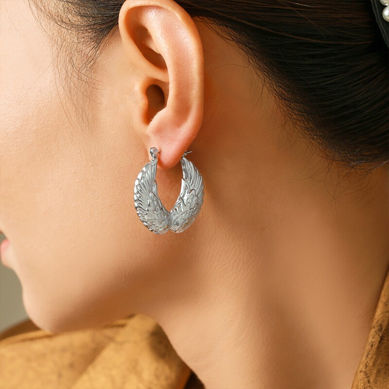 Aripi de înger Cercei superbi pentru femei din oțel inoxidabil Design simplu Cercet pentru ureche Bijuterii placate cu aur Comerț cu ridicata