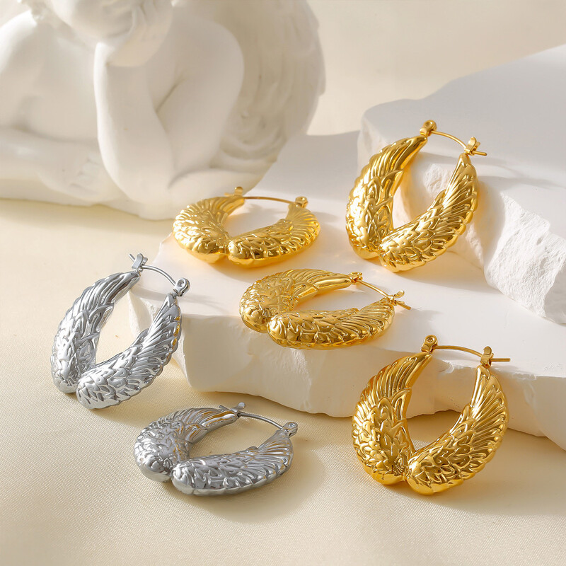 Aripi de înger Cercei superbi pentru femei din oțel inoxidabil Design simplu Cercet pentru ureche Bijuterii placate cu aur Comerț cu ridicata