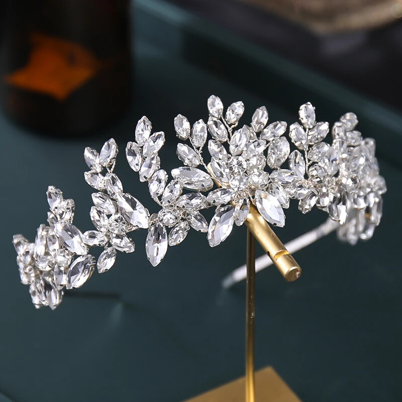 Bentiță de mireasă de nuntă, realizată manual, cu strasuri, cu flori de cristal, bentiță pentru păr Tiara pentru femei Accesorii pentru păr de nuntă Bijuterii