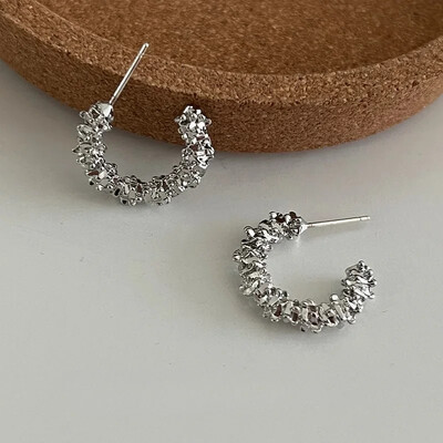 Noi cercei cu flori din metal în stil european și american exagerați pentru îmbrăcăminte zilnică pentru femei Bijuterii de culoare aurie Cadouri