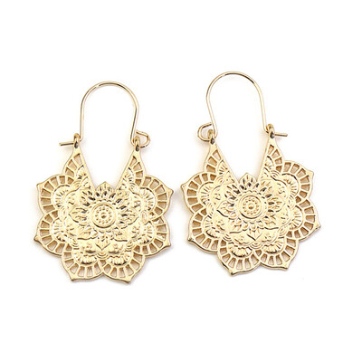 Vintage Boho zelta krāsas dobu ziedu sirds piekaramie auskari sievietēm Etniski grebti ģeometriski nokaramie auskari Jhumka rotaslietas