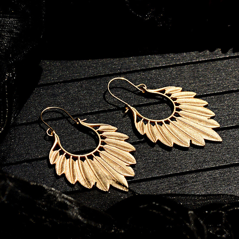 Vintage Boho zelta krāsas dobu ziedu sirds piekaramie auskari sievietēm Etniski grebti ģeometriski nokaramie auskari Jhumka rotaslietas