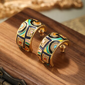 SUYU Άνοιξη Νέα πολύχρωμα και πολύχρωμα σκουλαρίκια Μοντέρνο γυναικείο σχέδιο Προσωποποιημένα μικρά και πολυτελή δώρα σκουλαρικιών