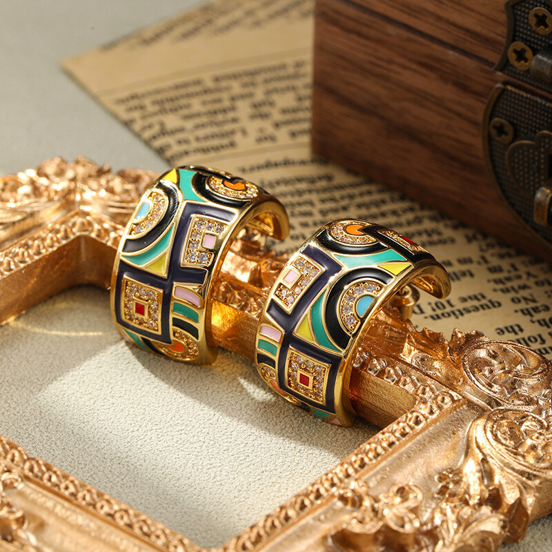 SUYU Άνοιξη Νέα πολύχρωμα και πολύχρωμα σκουλαρίκια Μοντέρνο γυναικείο σχέδιο Προσωποποιημένα μικρά και πολυτελή δώρα σκουλαρικιών