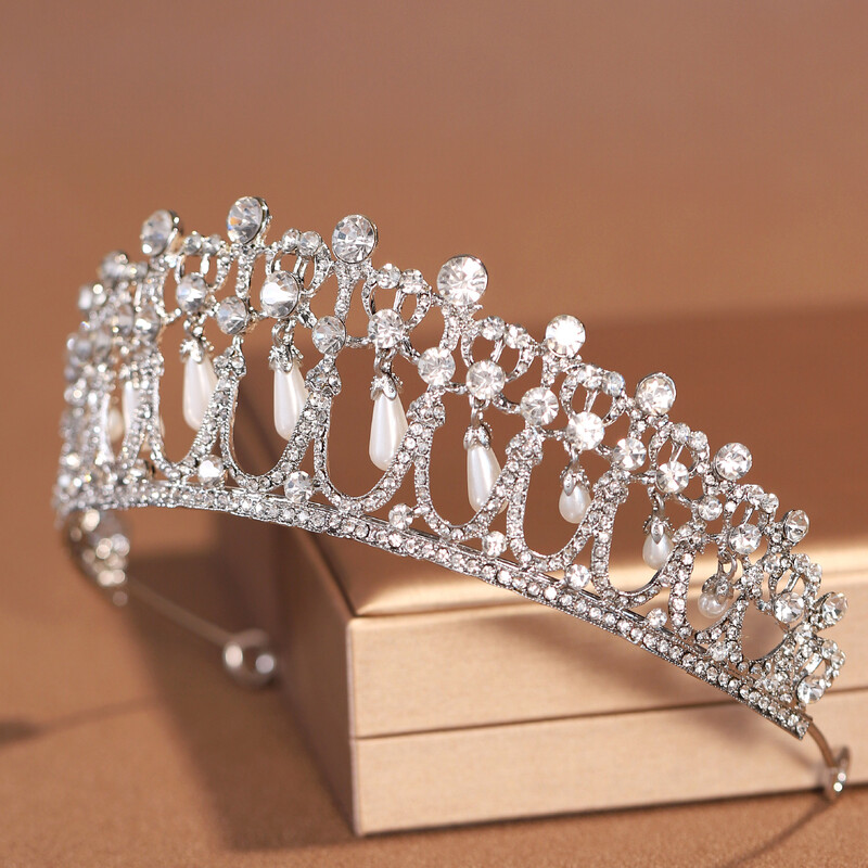 Itacazzo vestuviniai galvos apdangalai, pilni klasikinės taurios sidabrinės spalvos moteriškų dirbtinių perlų karalienės tiara