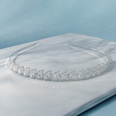 SLBRIDAL Μοντέρνο γούρι Δημοφιλές κρύσταλλο στρας Ζιργκόν Γυναικεία κορίτσια Tiara Headband Queen Party CZ Αυτοκόλλητο μαλλιών Κοσμήματα μαλλιών