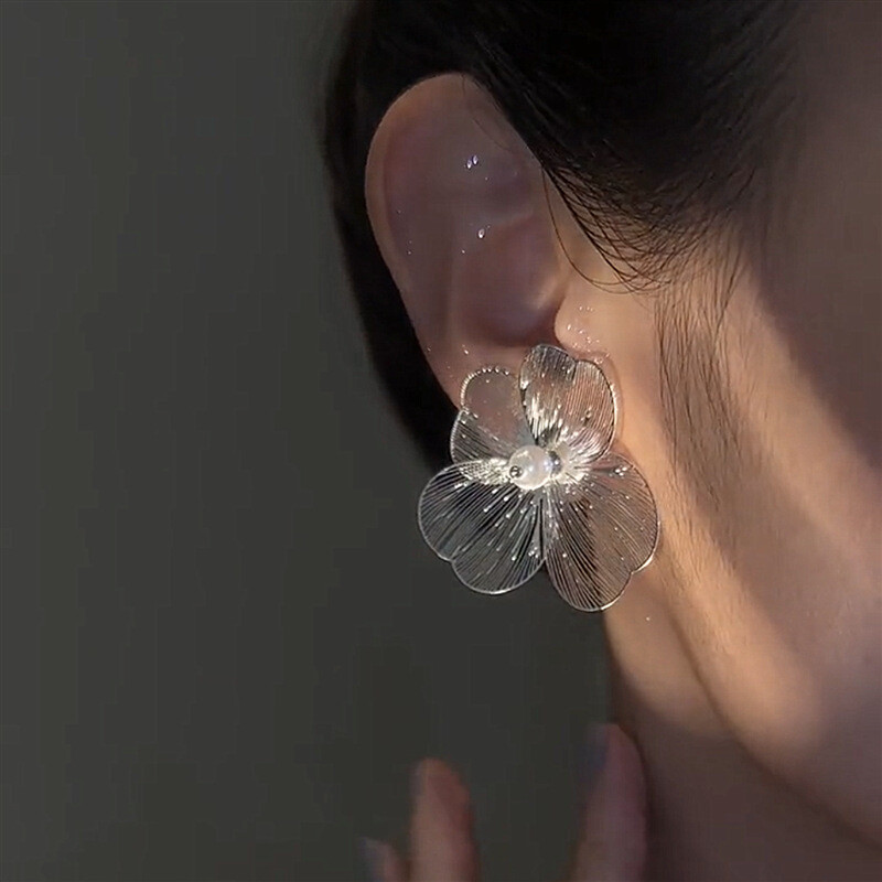 Madingi korėjietiški didelių gėlių perlų auskarai moterims Naujo dizaino auskarai moterims papuošalai aksesuarai vakarėlio dovana