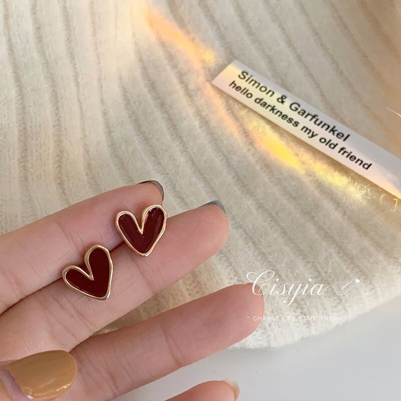 Cercei cu știfturi de dragoste roșu vin Cercei de nișă cu temperament feminin Ins Cercei cu inimă de piersică retro Bijuterii pentru urechi