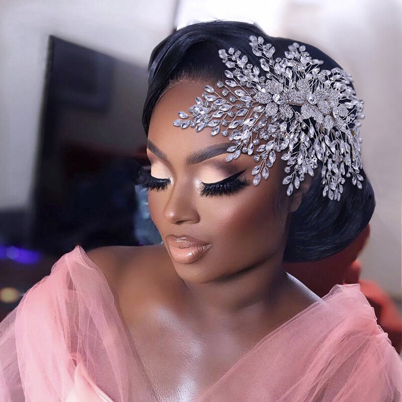 Madinga nuotakos galvos apdangalas su šukomis Moters galvos apdangalas Blizgantis Kalnų krištolas Plaukų papuošalas Nuotakos Vestuviniai plaukų aksesuarai