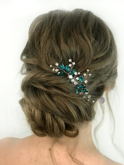 Bohemian Green Wedding Hair Comb Rhinestone Hair Jewelry Νυφικό λουλούδι headpiece Ρομαντικά στολίδια μαλλιών για νύφη στολίδι μαλλιών