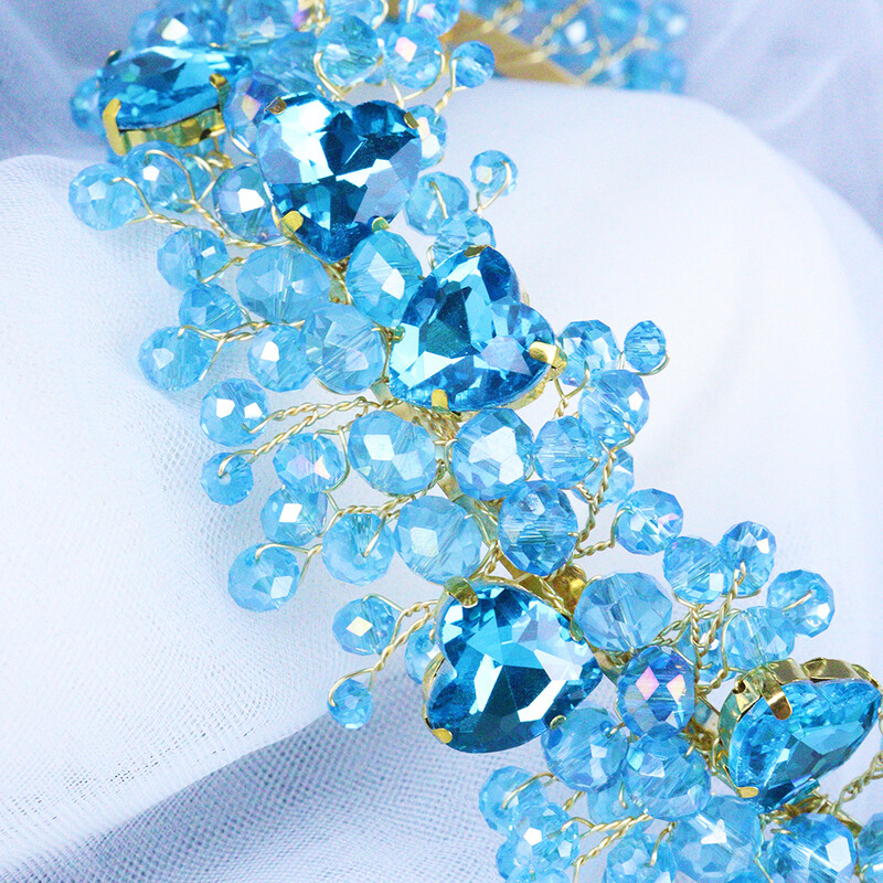 Zöld, kék strasszos menyasszonyi fejpánt, kézzel készített tiarák és koronák esküvői hajkiegészítők női fejdíszek barátnőknek