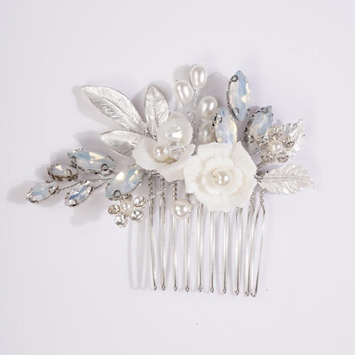 Divat virágos strassz gyöngy menyasszonyi hajfésűk kézzel készített leveles esküvői fejdísz Bohém fejdísz női kiegészítők tiara