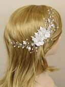 Balta ziedu līgavas galvassega Sudraba lapu kāzu galvassegas Pērles Rhinestone Kāzu galvassegas Sieviešu matu aksesuāri ballītei