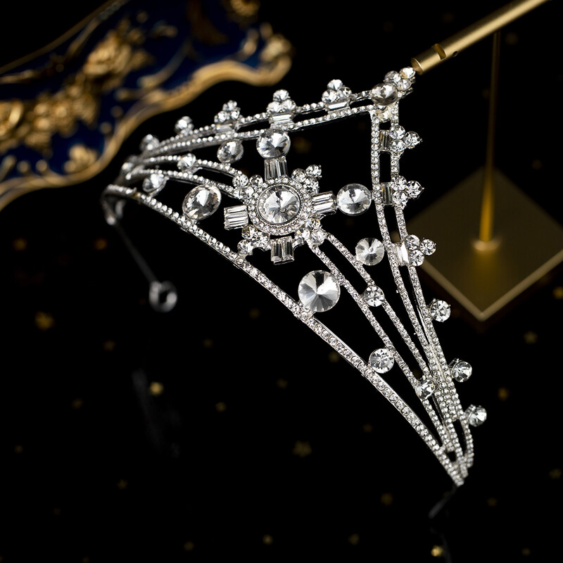 Strasszkő Menyasszonyi Esküvő Tiara Korona Új Kristály Haj Ékszer Fejdísz Hajruha Kiegészítők Ékszerek Halloween Party Hajpánt